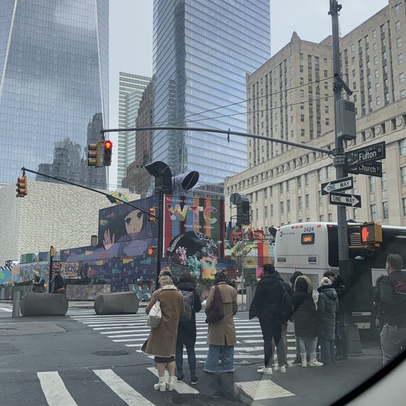 Join me live from NYC! Sharing yours & mine 💕🫶🏽💕 - Picture 10 of 14